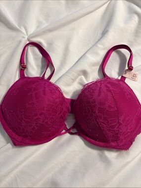 Women’s Lace Push-Up Bra in Fuchsia - Unbranded